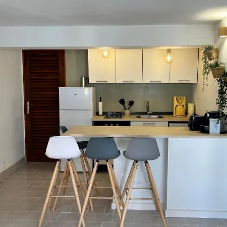 Ile De Porquerolles, Charmant, Sans Wifi Apartment *